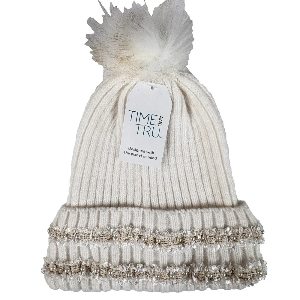 NWT Time‎ and Tru Cream Knit Beanie Hat w/ Faux Fur Pom & Pearl Trim